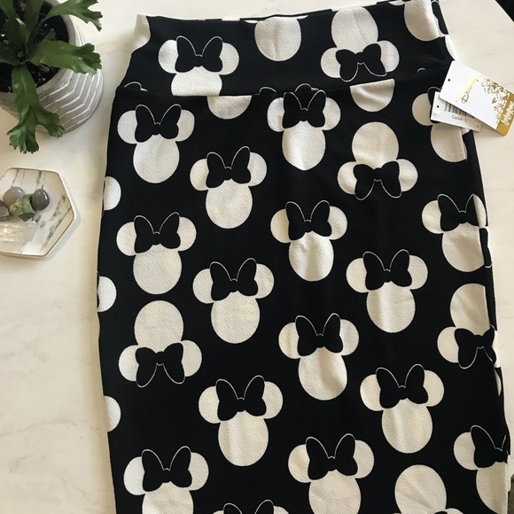 LuLaRoe Dresses & Skirts - 3/50 LulaRoe Cassie skirt